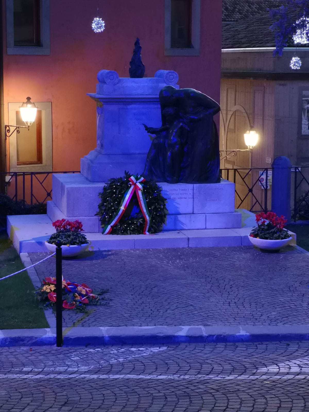 Gemona_Monumento ai caduti.jpeg - 214,93 kB